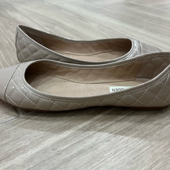 Steve Madden Kradle Ballet Flats - Picture 5 of 9